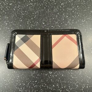 BURBERRY Supernova Large Ziggy Zip Around Wallet